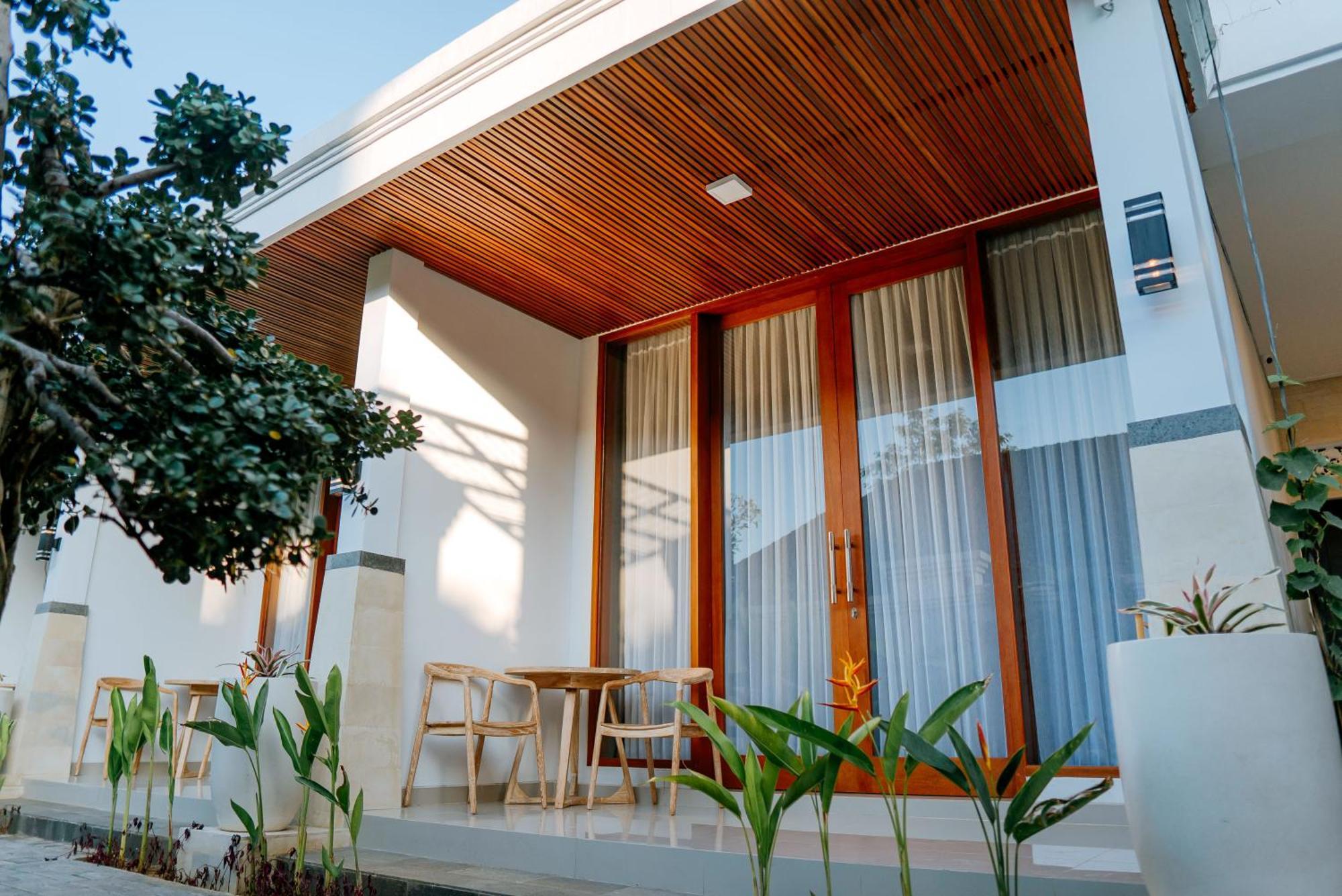 Bali Made Escape Hotel Gianyar  Exterior photo